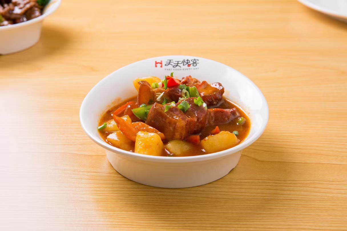 土豆红烧肉